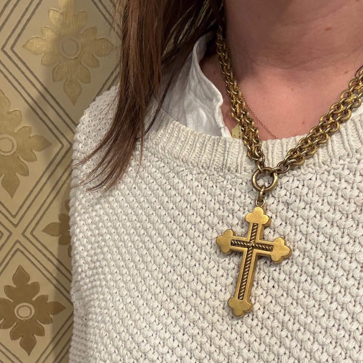 Handsome Victorian Gold Fill Budded Cross