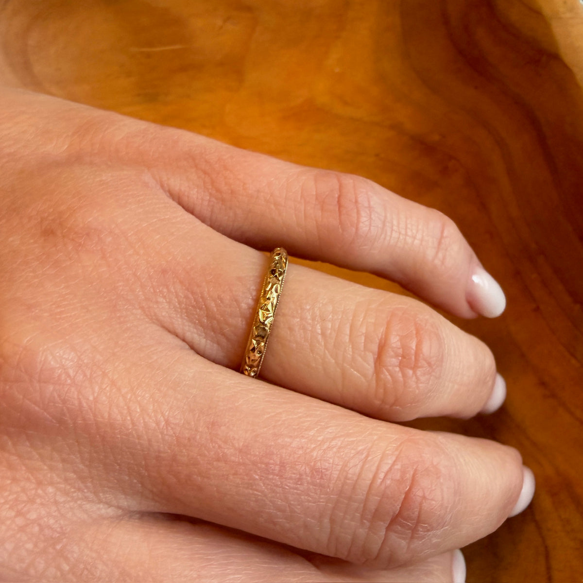 Deeply Engraved 14k Gold Art Deco Flower Band