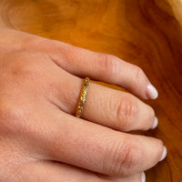 Deeply Engraved 14k Gold Art Deco Flower Band