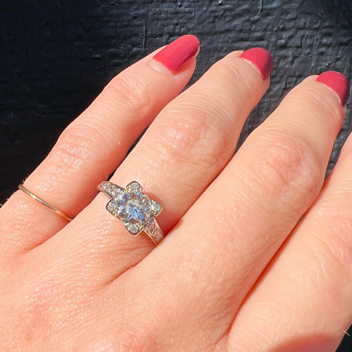 Gorgeous Diamond & Platinum Filigree Engagement Ring