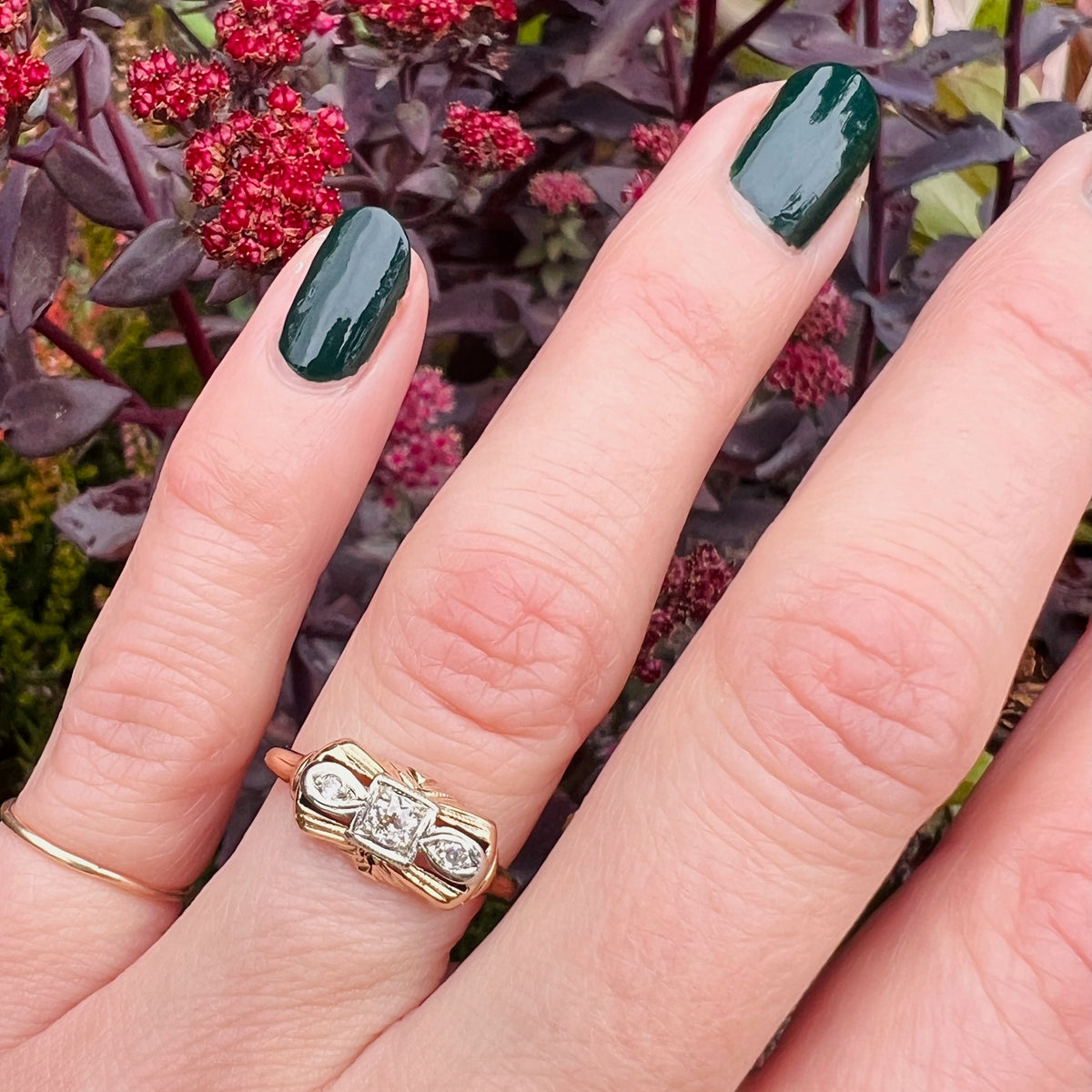 Sassy Retro Two-Tone Diamond "Bow" Ring
