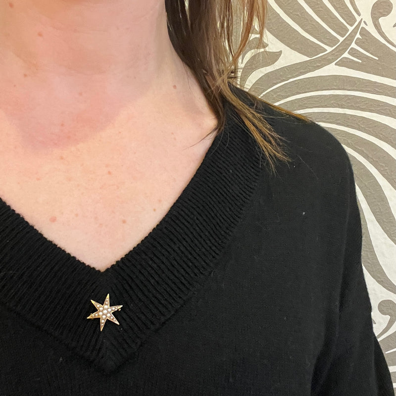 Radiant Little Gold & Pearl Star Brooch