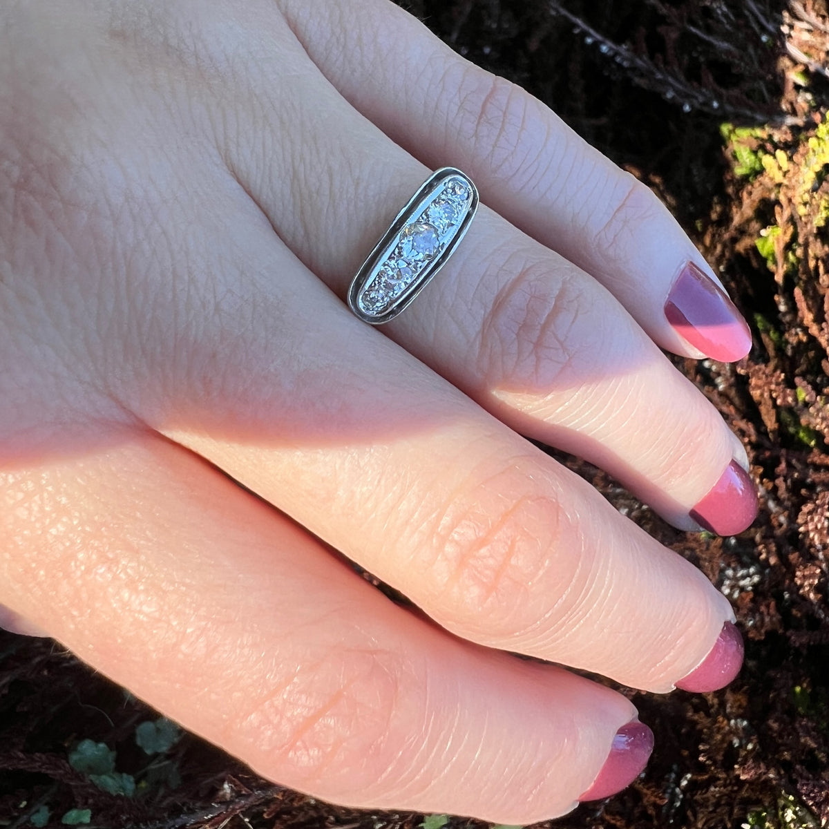 Chic Edwardian Diamond & Platinum Band