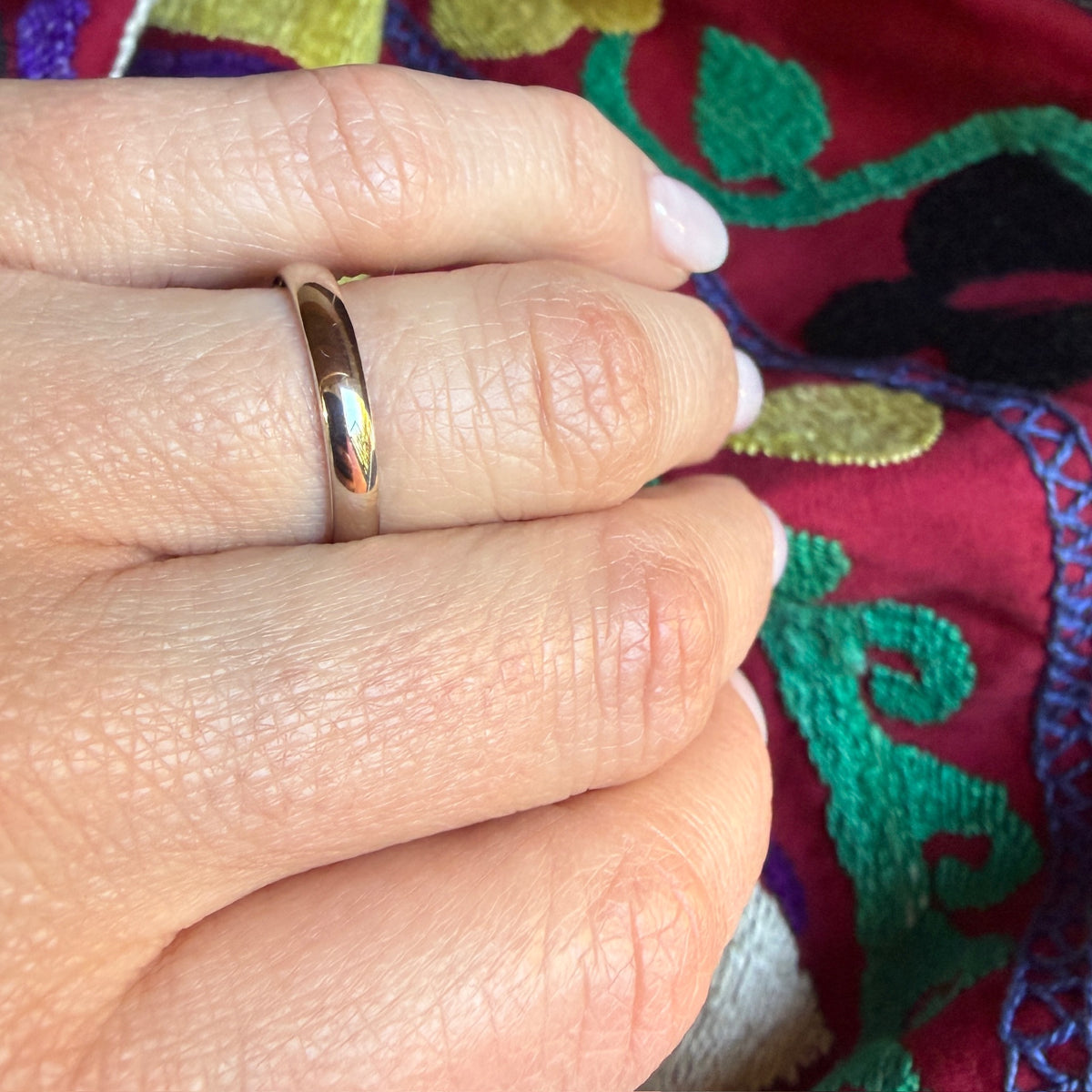 Icy Platinum Half Round Wedding Band