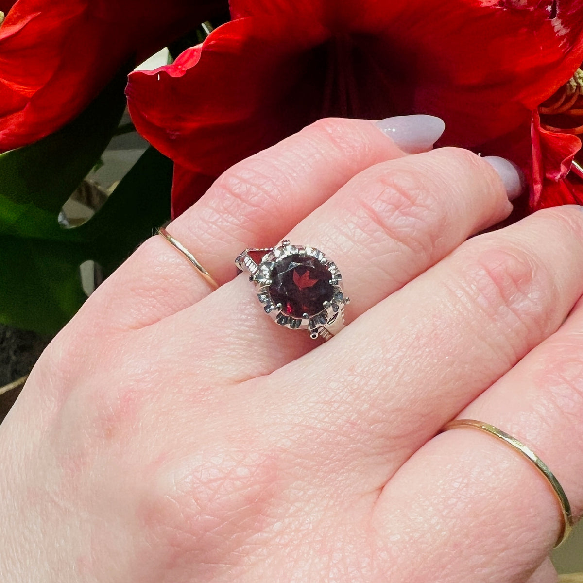 Dramatic Art Moderne Garnet & White Gold Solitaire Ring