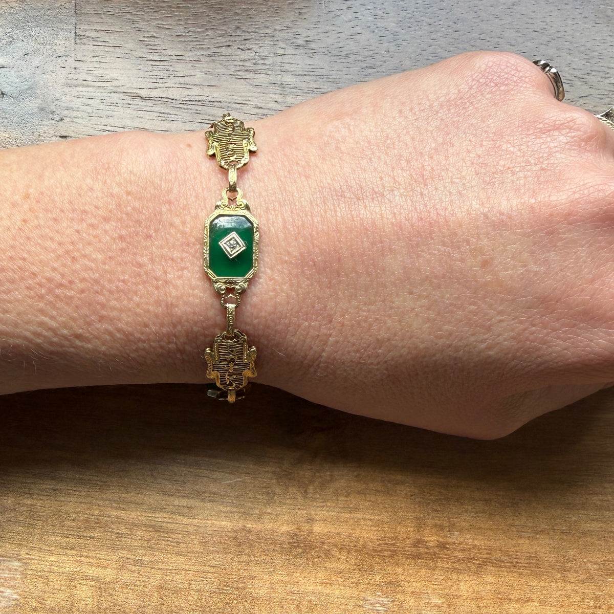 Summery Green Chalcedony & Gold Filigree Bracelet