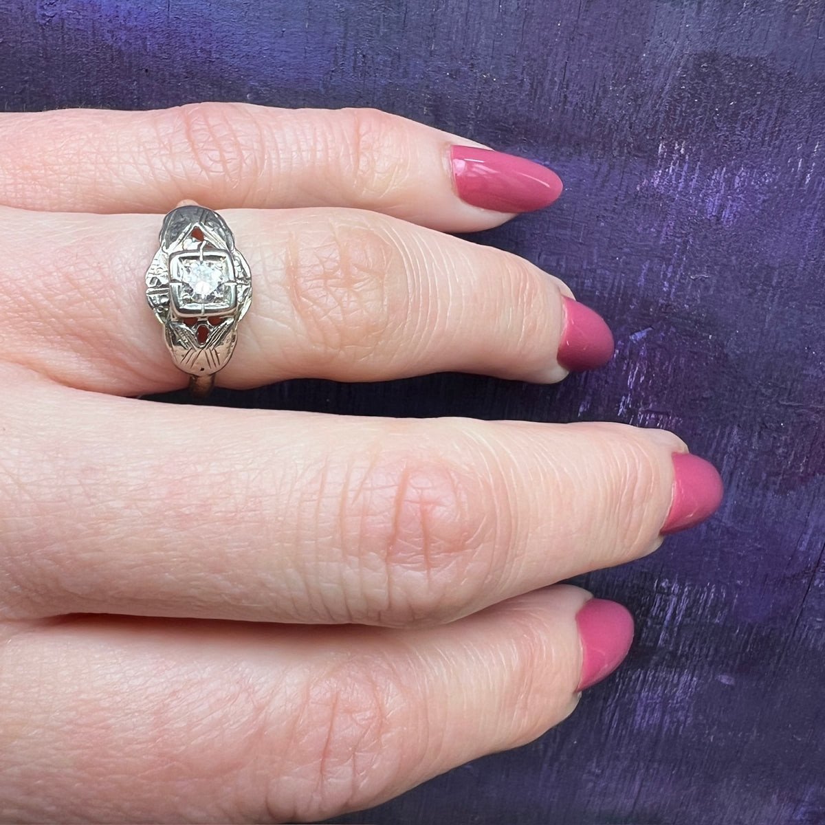 Curvy 1930s Two-Tone Gold & Diamond Ring
