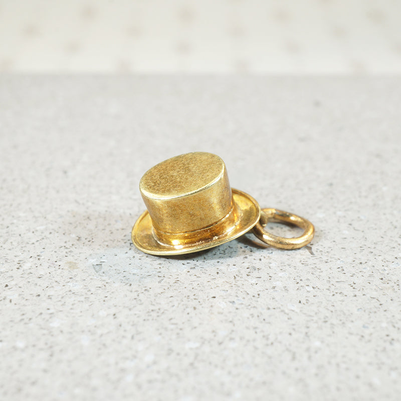 Perfectly Dapper Top Hat Charm