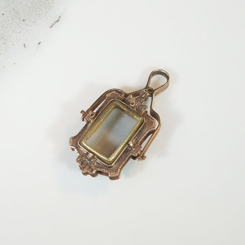 Elegant Agate & Gold Locket Spinner Fob