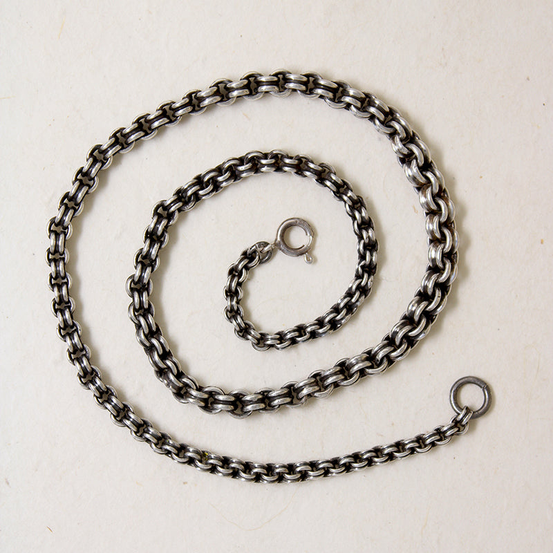 Edwardian Sterling Silver Graduated Grooved Link Chain