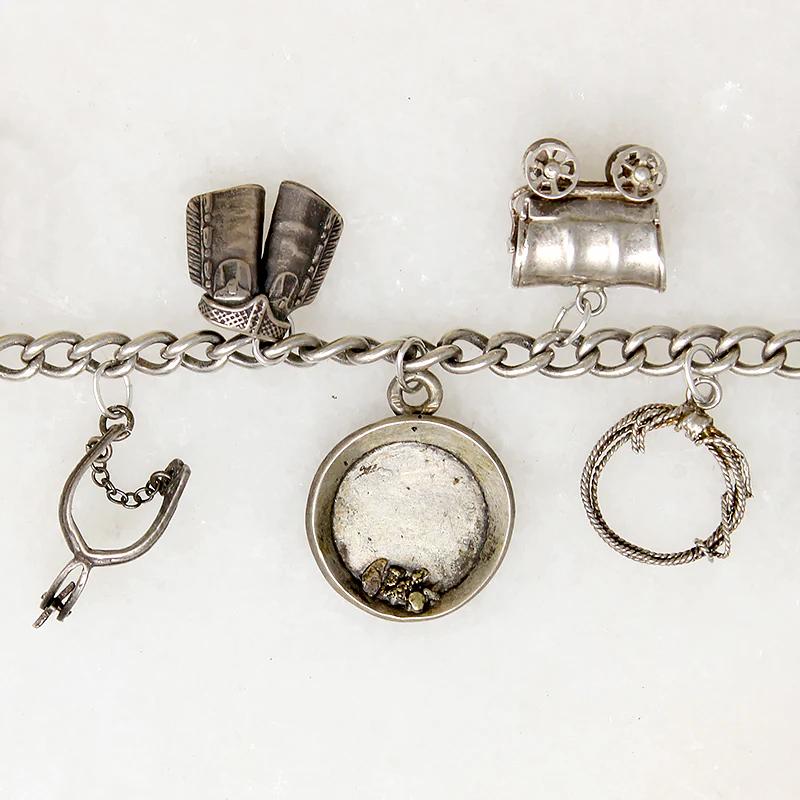 Wonderful Western Bracelet with Particularly Fine Charms