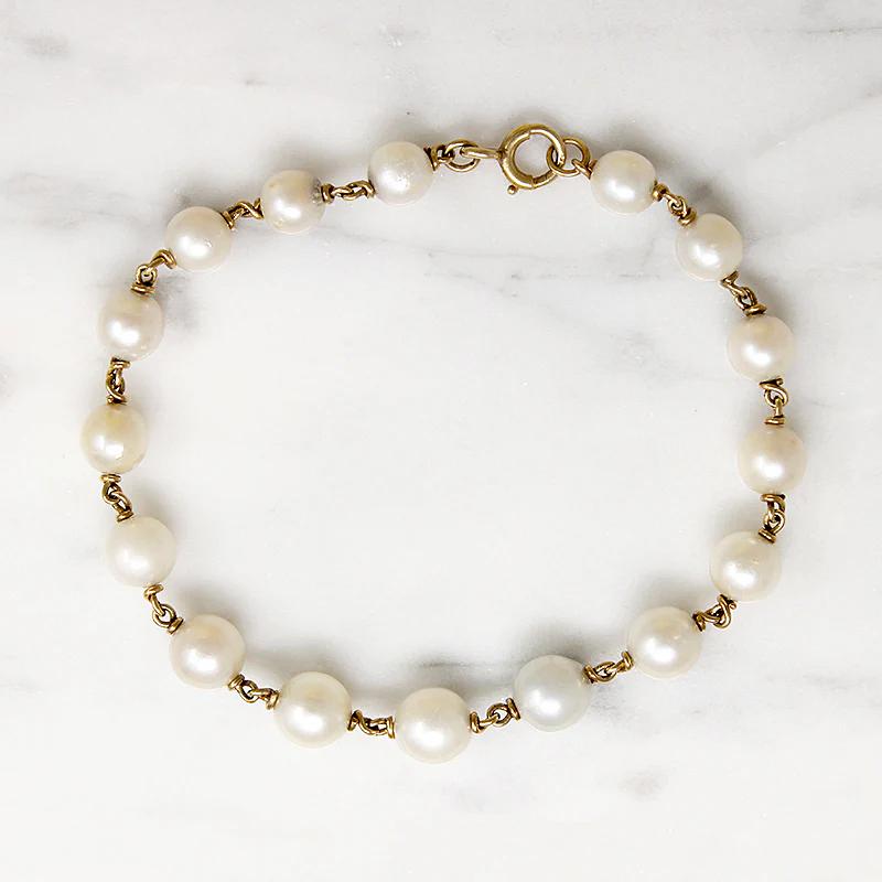 Creamy Cultured Pearls on Gold Wire Linked Bracelet