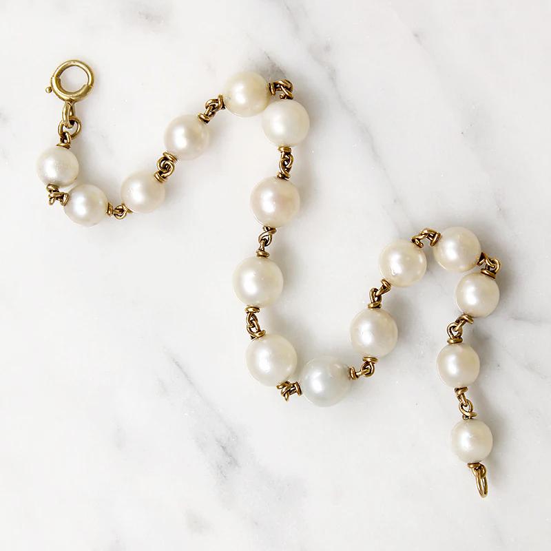 Creamy Cultured Pearls on Gold Wire Linked Bracelet