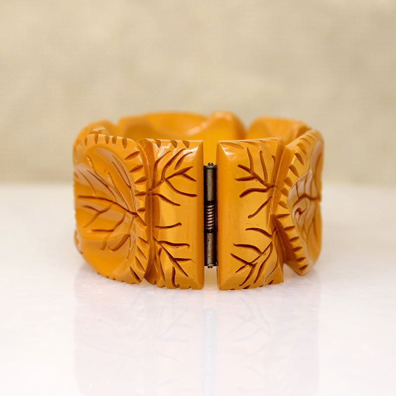 Autumn Gold Bakelite Leafy Wreath Clamper Bracelet