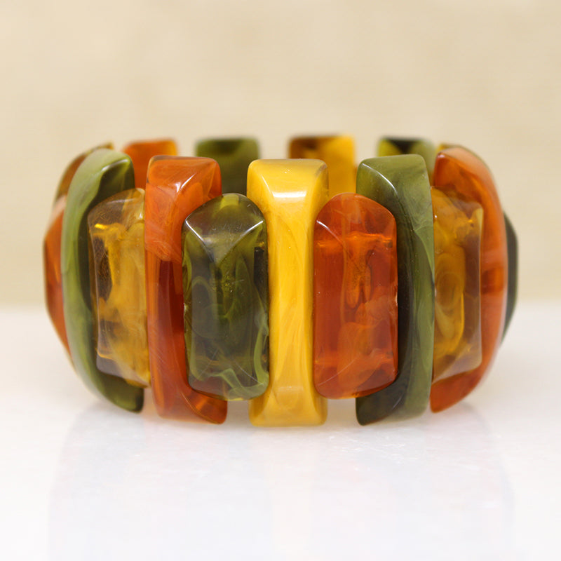 Hip Mid Century Molded Plastic Bracelet