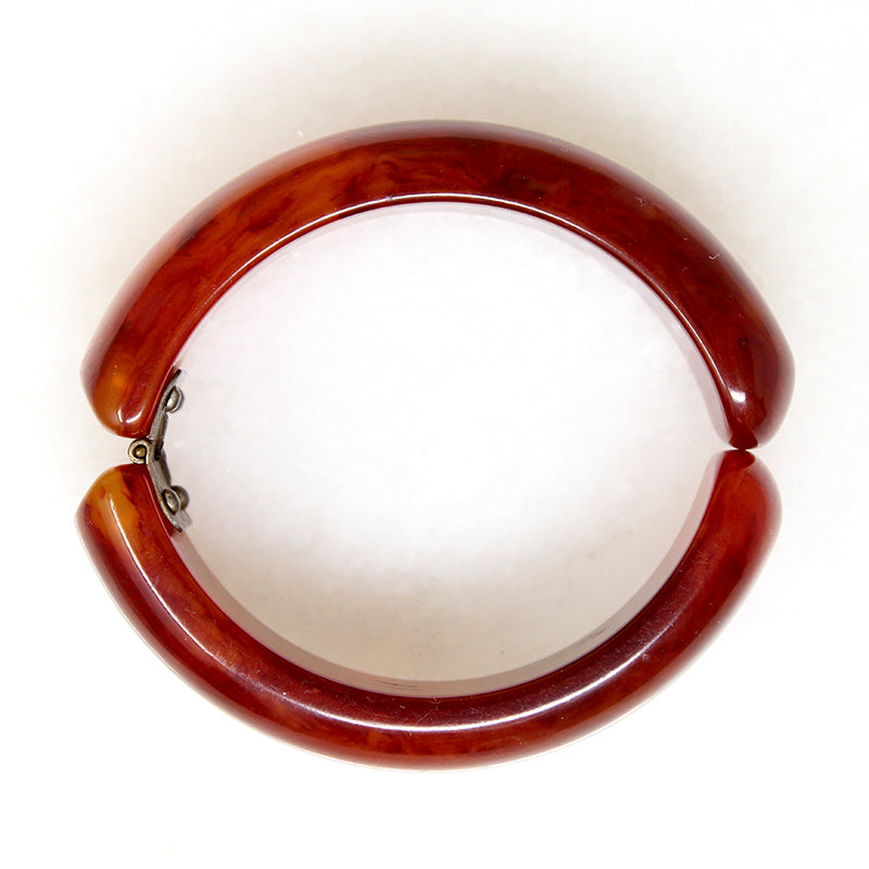 Chubby Chestnut-Colored Bakelite Clamper Bracelet