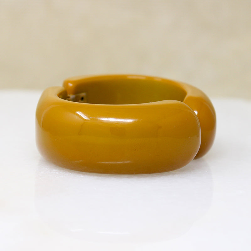 Mid Century Clamper Bracelet in Mushroom Bakelite