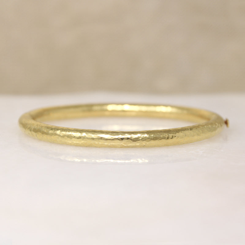 Pure Luxury 18k Gold Hinged Bangle