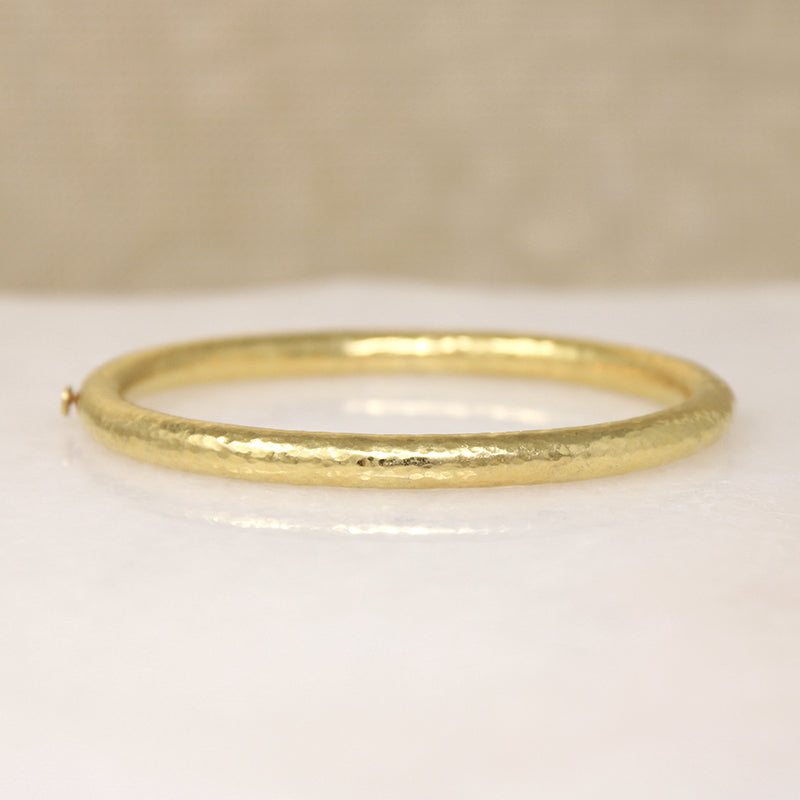 Pure Luxury 18k Gold Hinged Bangle