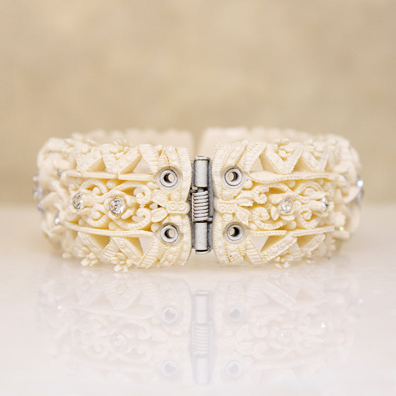 Sparkly Wedding Cake Ivory-Plastic Clamper Bracelet