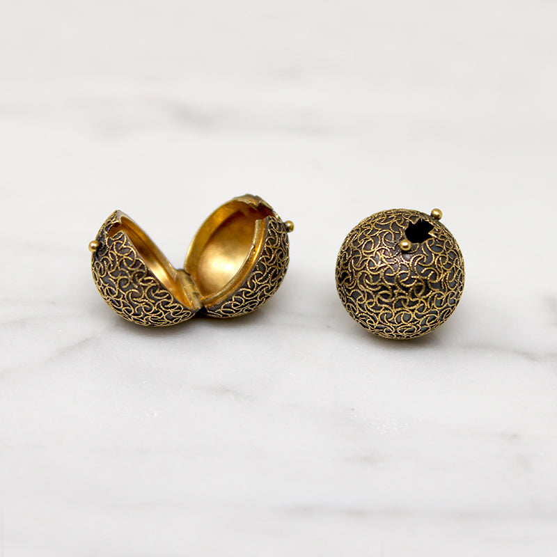 Old Mine Diamond Drop Earrings with Carriage Covers