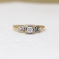 Two-Tone Tulip Retro Wedding Set