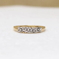 Two-Tone Tulip Retro Wedding Set