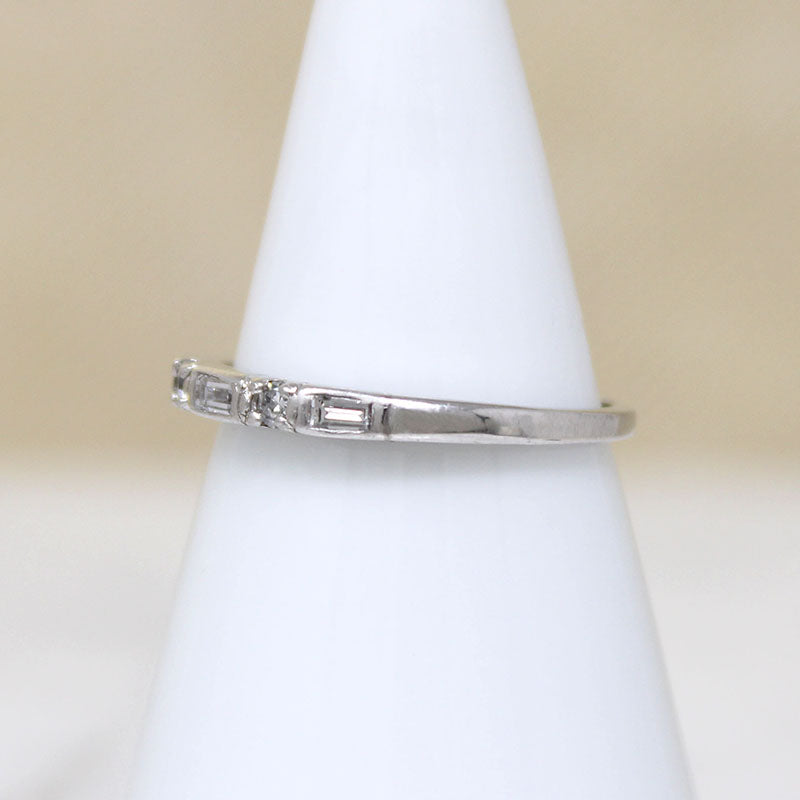 Refined Baguette & Round Diamond Platinum Band