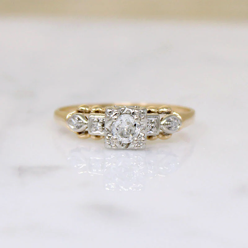 Charming 1940s Two-Tone Gold & Diamond Ring