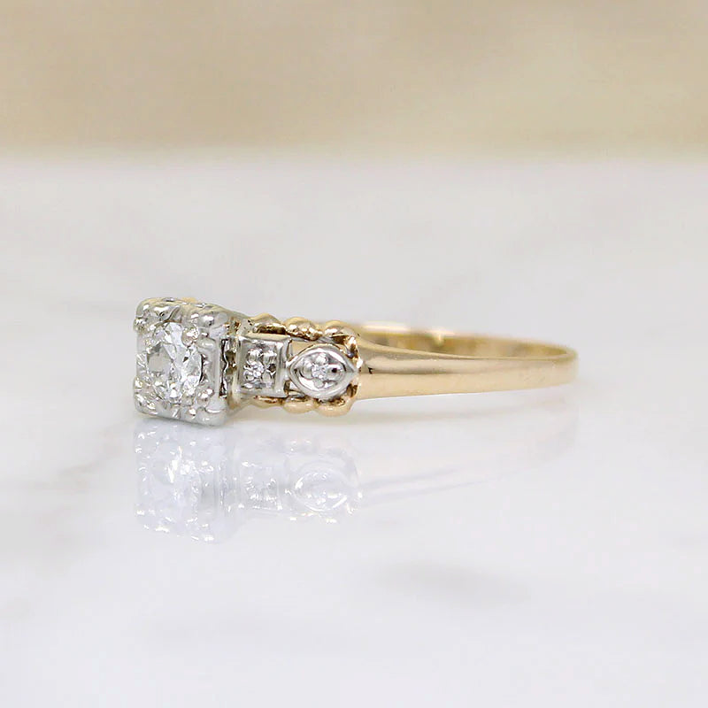 Charming 1940s Two-Tone Gold & Diamond Ring