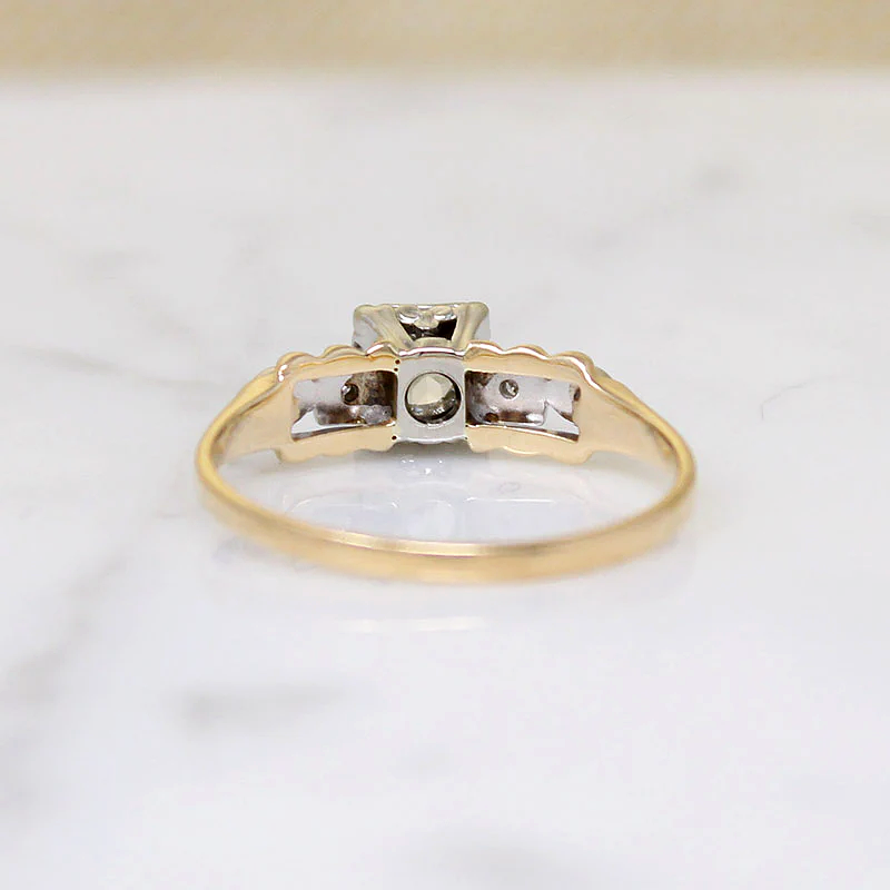 Charming 1940s Two-Tone Gold & Diamond Ring