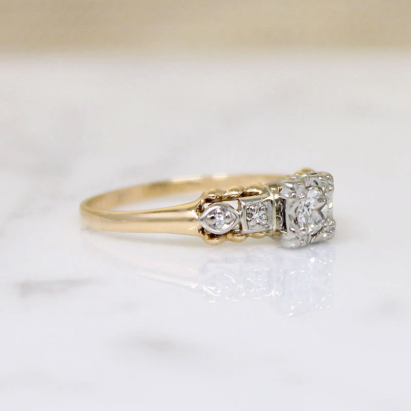 Charming 1940s Two-Tone Gold & Diamond Ring