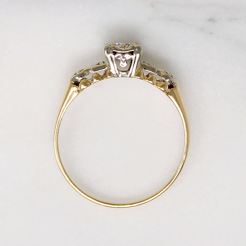 Charming 1940s Two-Tone Gold & Diamond Ring