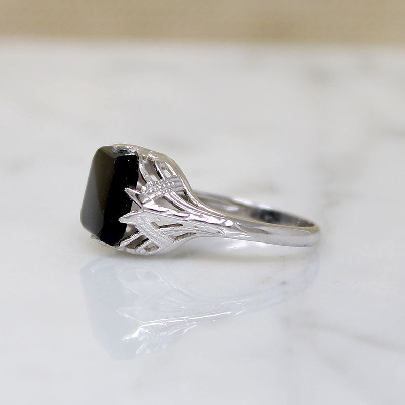 Onyx in Graceful White Gold Art Deco Ring