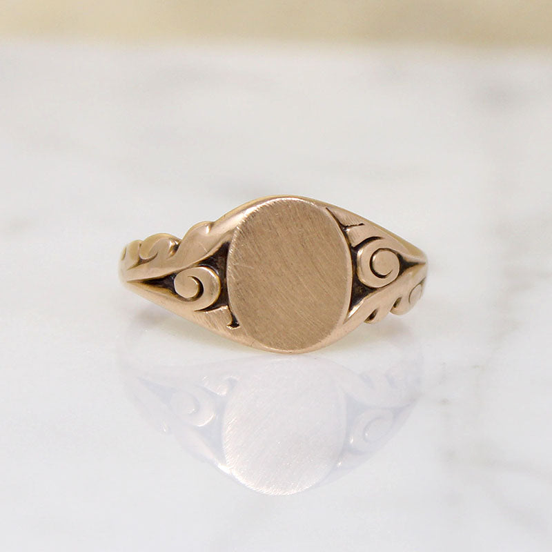 Acanthus Motif 14k Gold Signet Ring