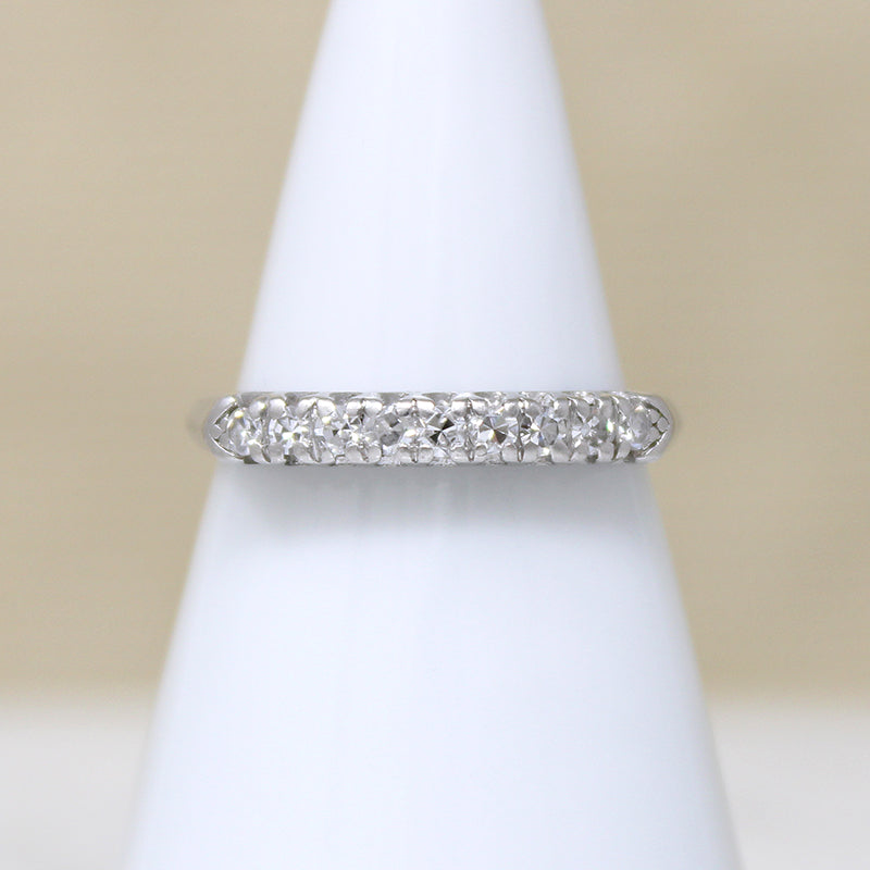 Classic Retro Nine Diamond & Platinum Band