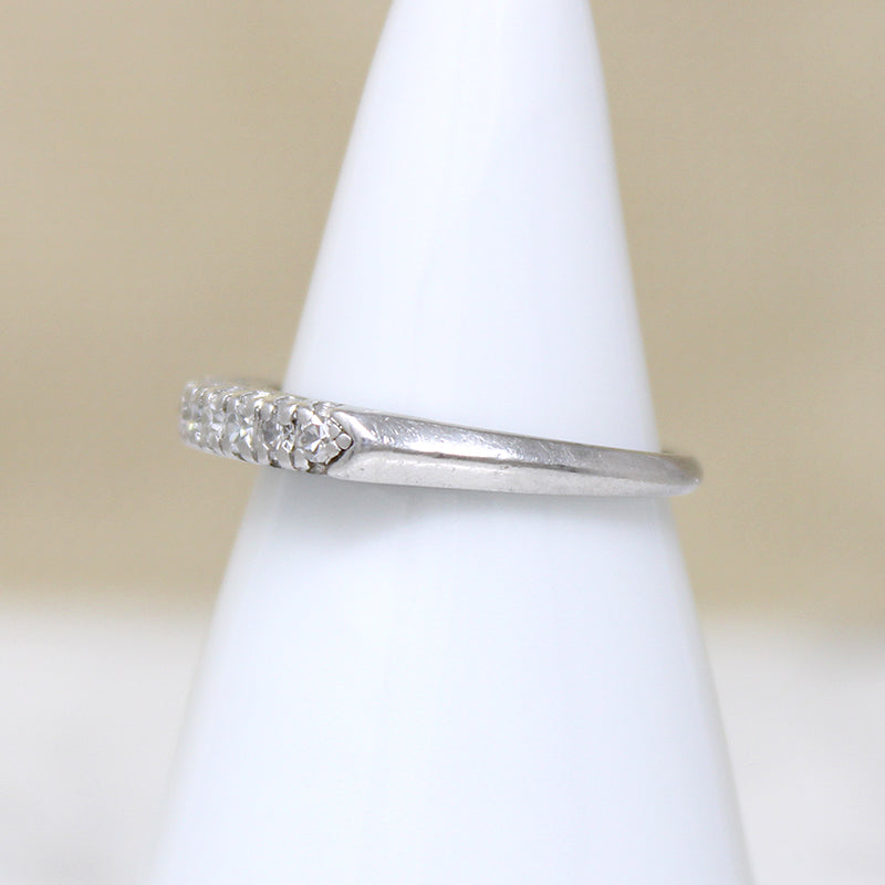 Classic Retro Nine Diamond & Platinum Band