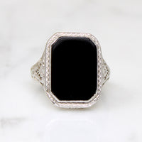 Onyx in 14k White Gold Floral Filigree Ring