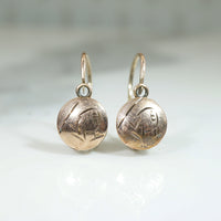 Dainty Engraved 9k Gold Earbobs