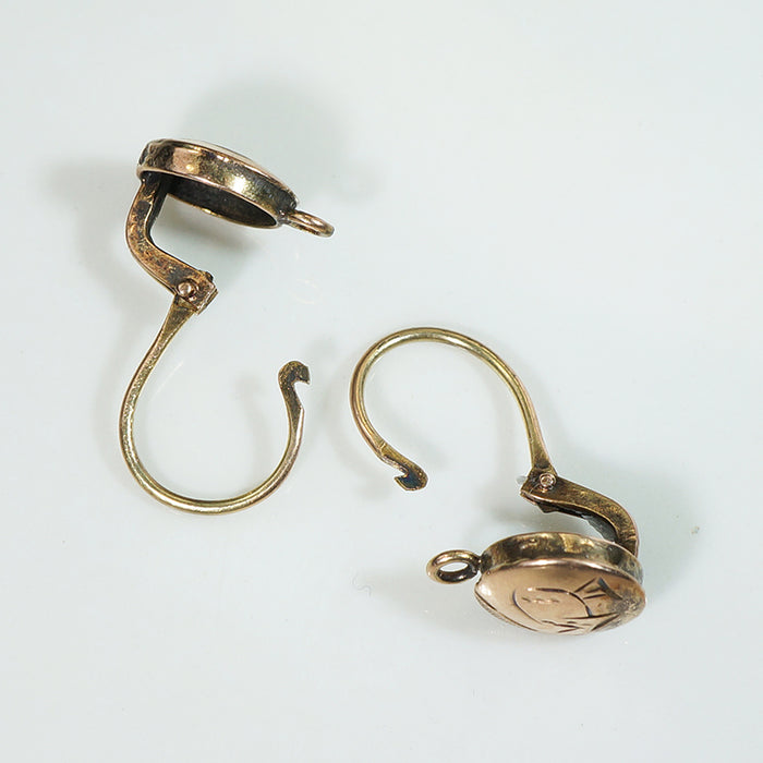 Dainty Engraved 9k Gold Earbobs