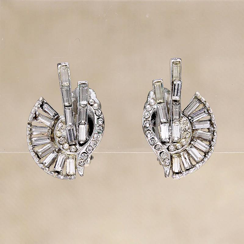 Spectacular Asymmetric Rhinestone Clip On Earrings
