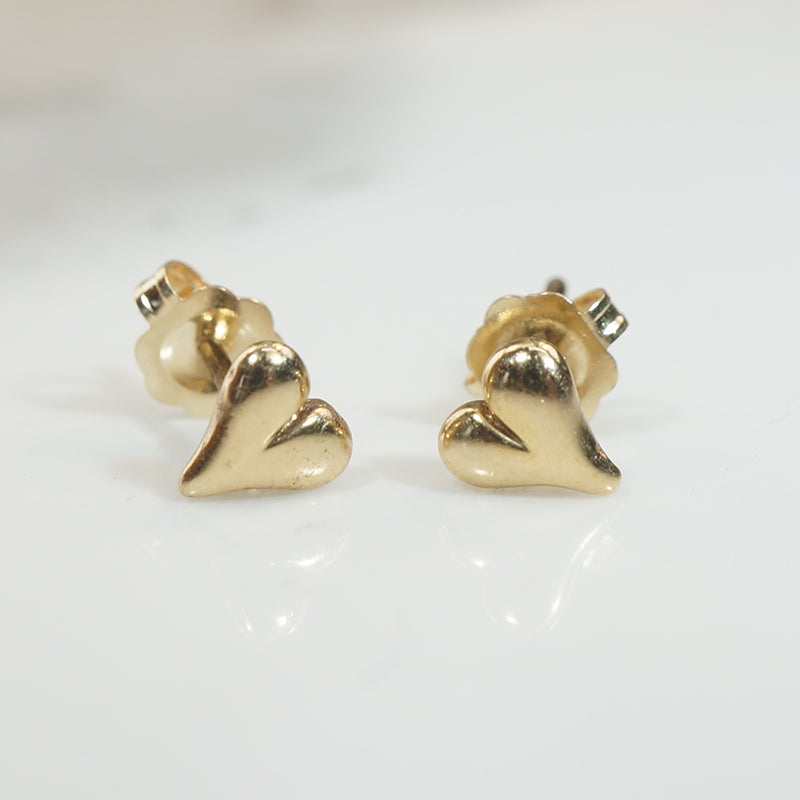 Adorable 14k Gold Heart Stud Earrings