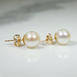 Glowing 7.3mm Pearls in 14k Gold Stud Earrings