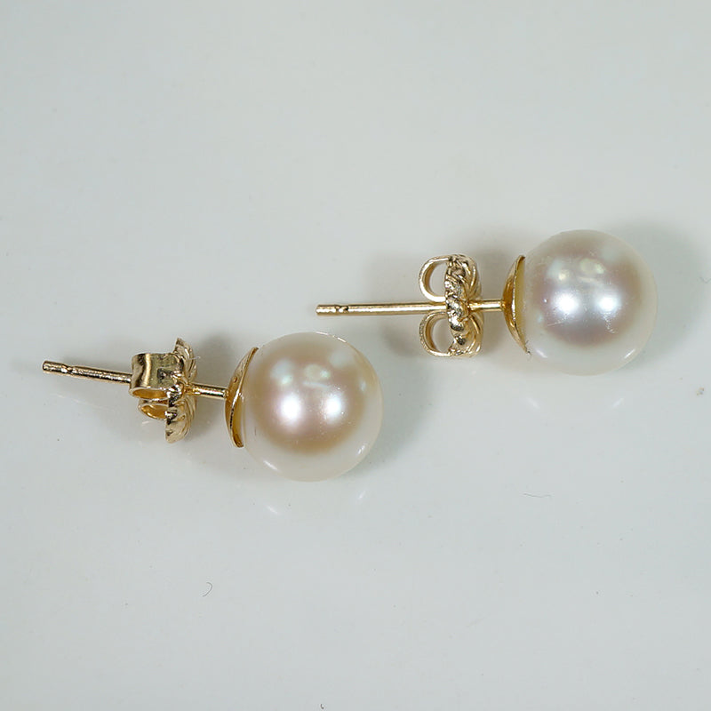 Glowing 7.3mm Pearls in 14k Gold Stud Earrings