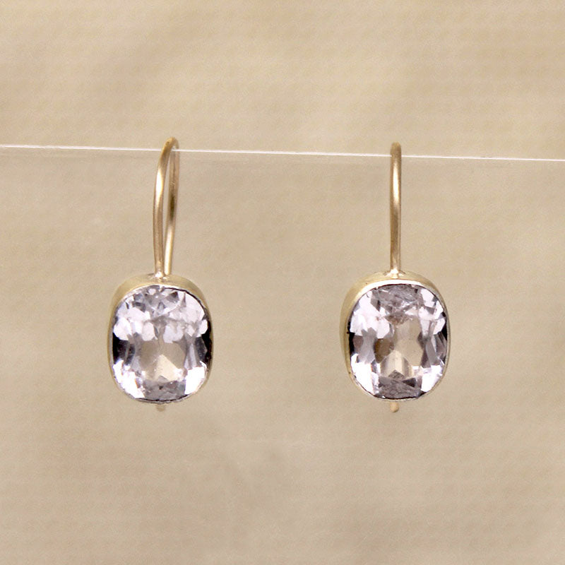 Glittering Cushion-Cut Crystals in 14k Gold Earrings