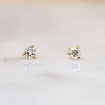Pretty Little .20tcw Diamonds in 14k Gold Studs