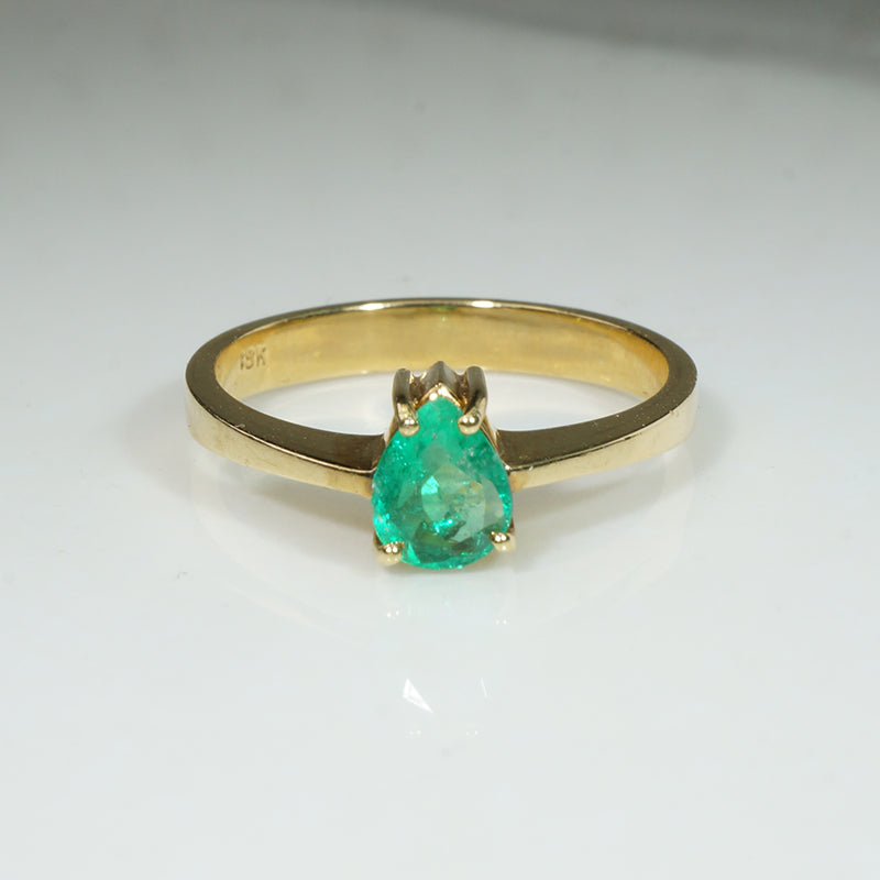 Pear Shape Emerald Solitaire in 18k