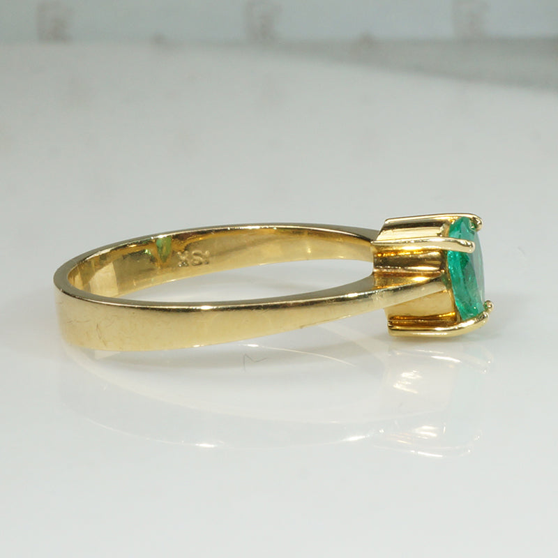 Pear Shape Emerald Solitaire in 18k
