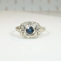 Lovely White Gold Filigree Sapphire Ring