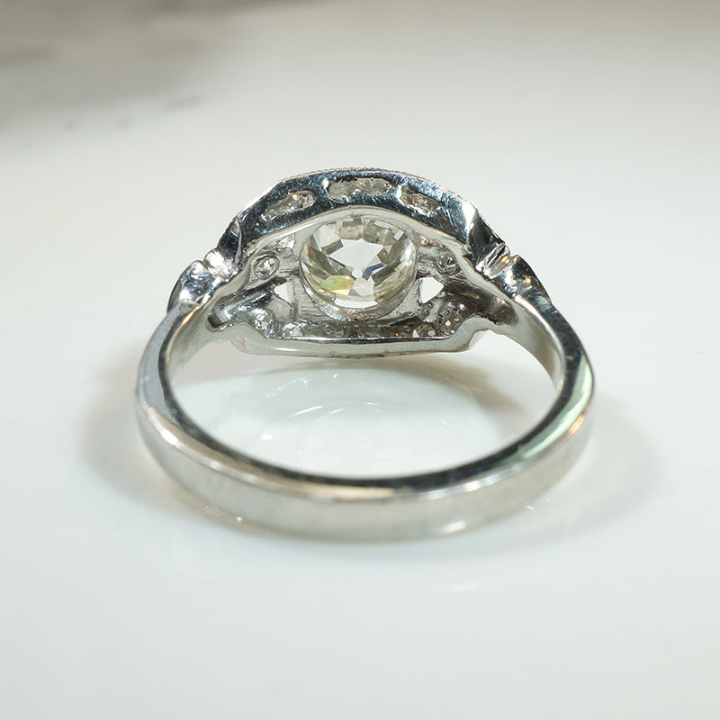 Dazzling 1930s Diamond & Platinum Deco Engagement Ring